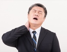 後頭部から首にかけて痛む。そのような方に向けて。